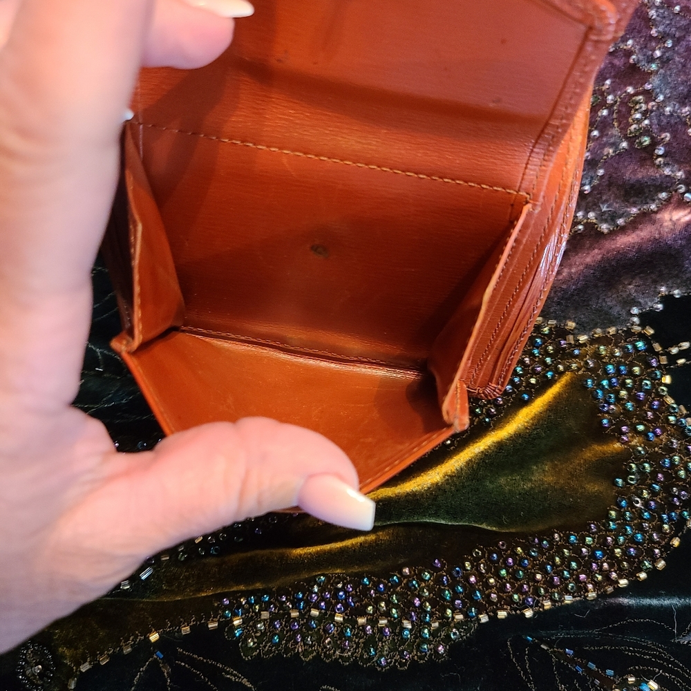EPI Louis Vuitton Wallet - Picture 9 of 11